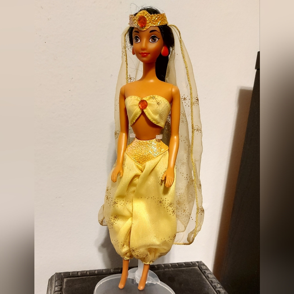 Jasmine Disney Princess Barbie 90's